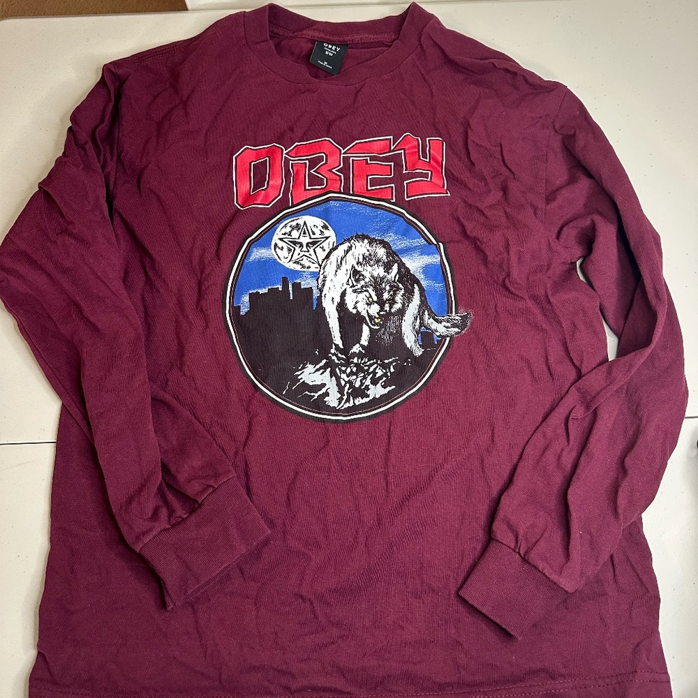 Obey Maroon Red Long Sleeve Size M Wolf Graphic